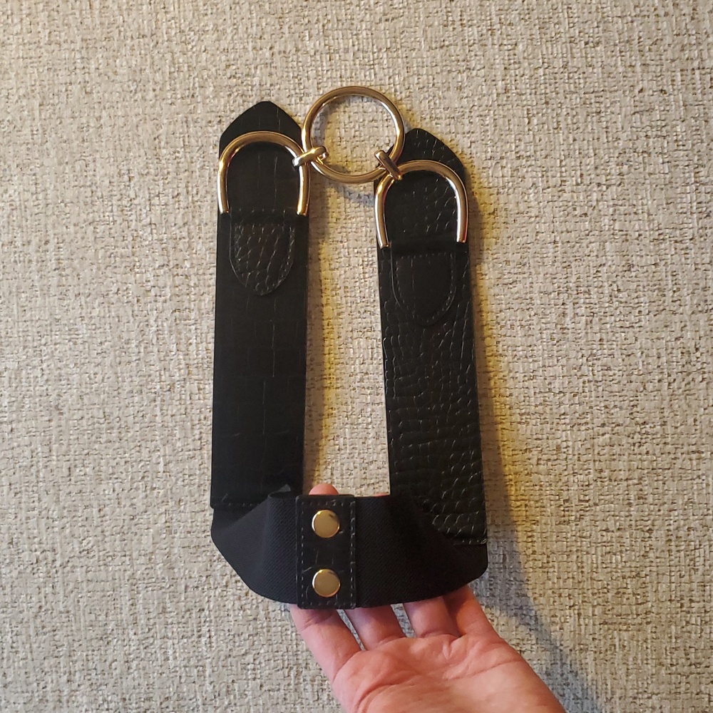 Waist Belt▪️Black▪️Gold Detail ▪️Vince Camuto